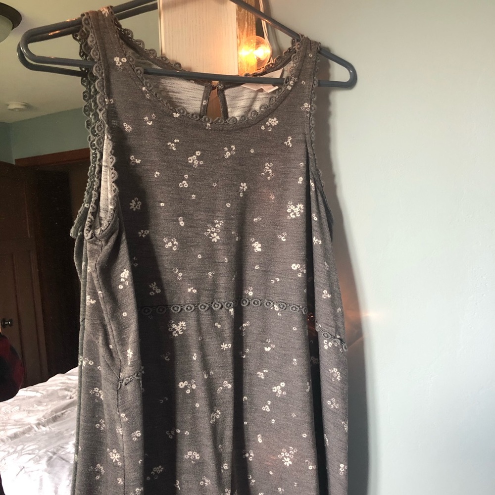 Grey patterned tank top